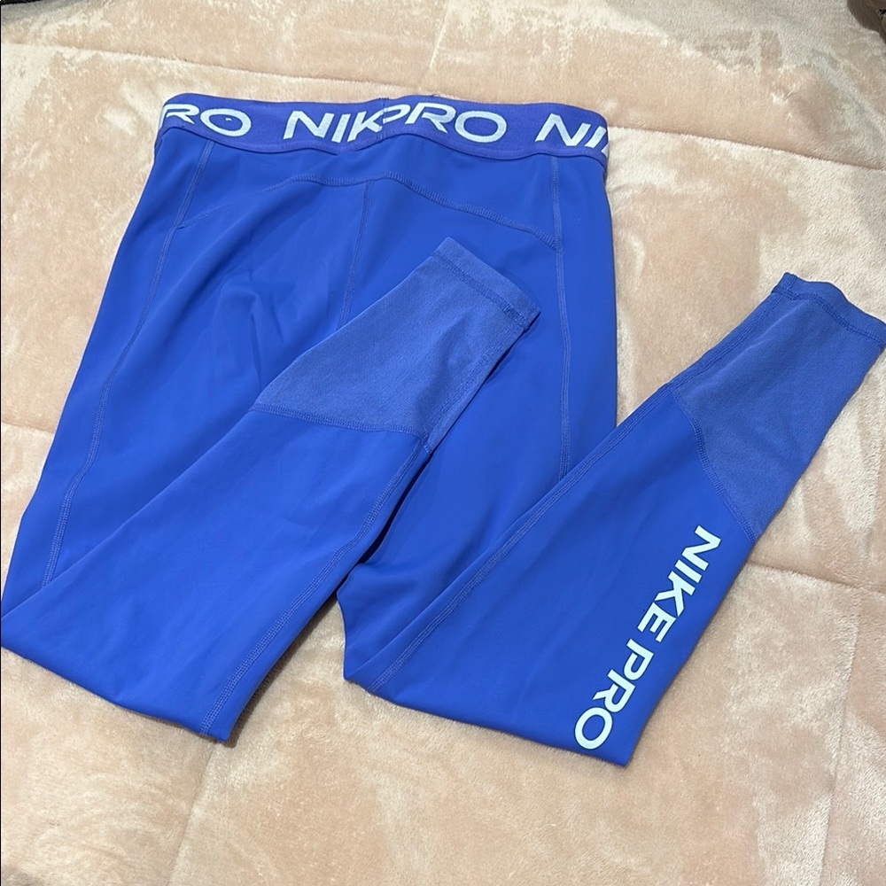 Nike Pro Woman’s Blue Leggings